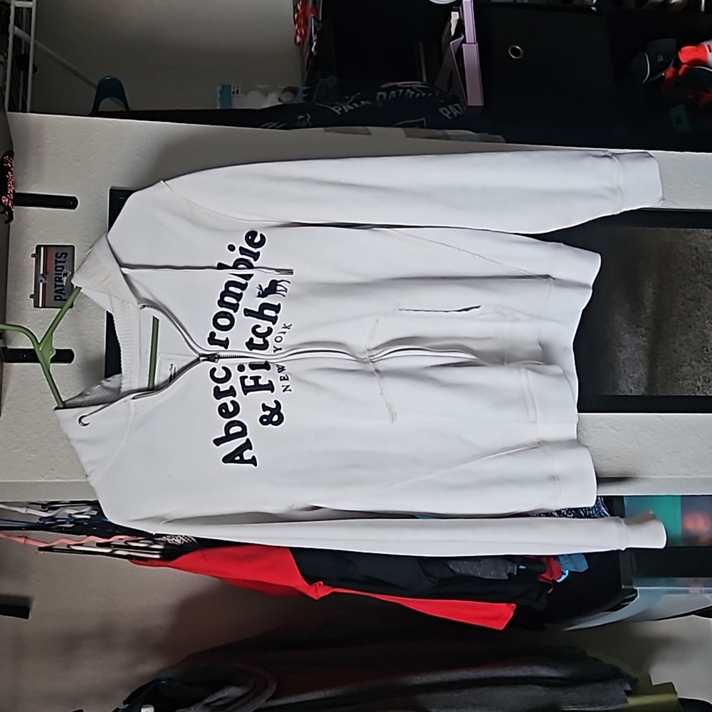 Good condition Abercrombie & Fitch Size XL women's zip up hoodie